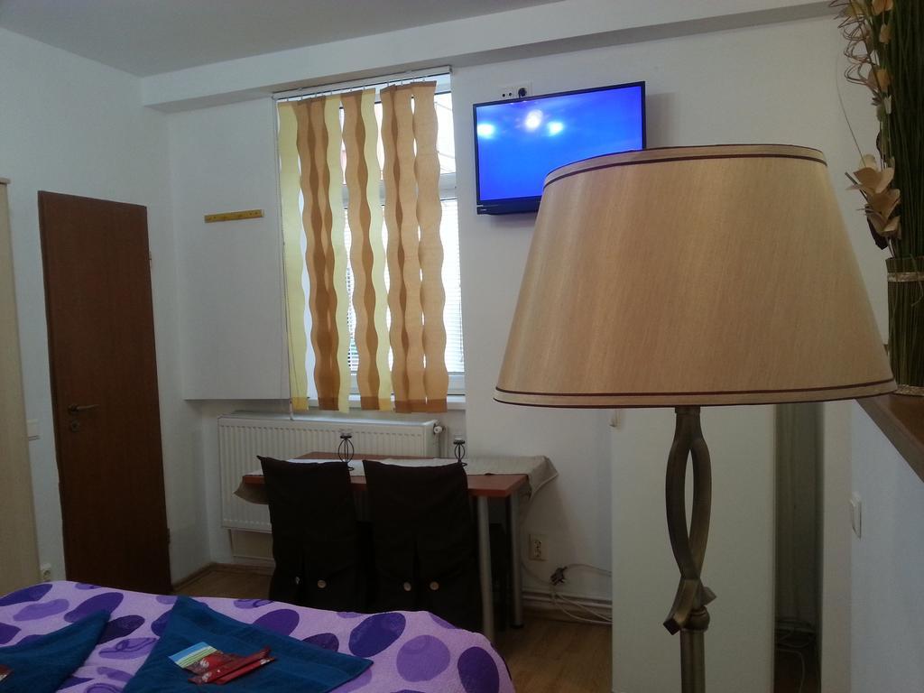 Center Park Apartment Cluj-Napoca Eksteriør bilde